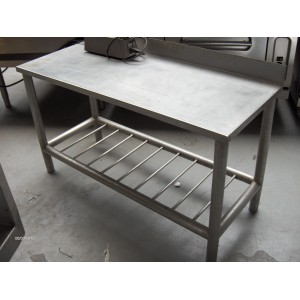 Werktafel B1250 x D 500 x H 700 mm., occ.