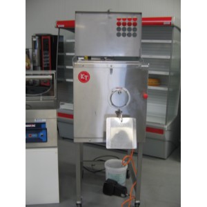Menger-Gehaktmolen KT, type LM-32, occasion